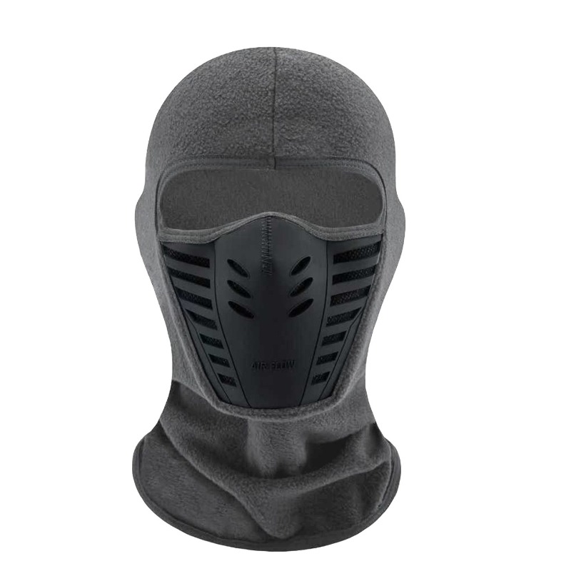 新しい！ 冬のアウトドアスポーツ用品に ﻿ スキー、バイク、 - Running Gear In Winter のレビューと価格