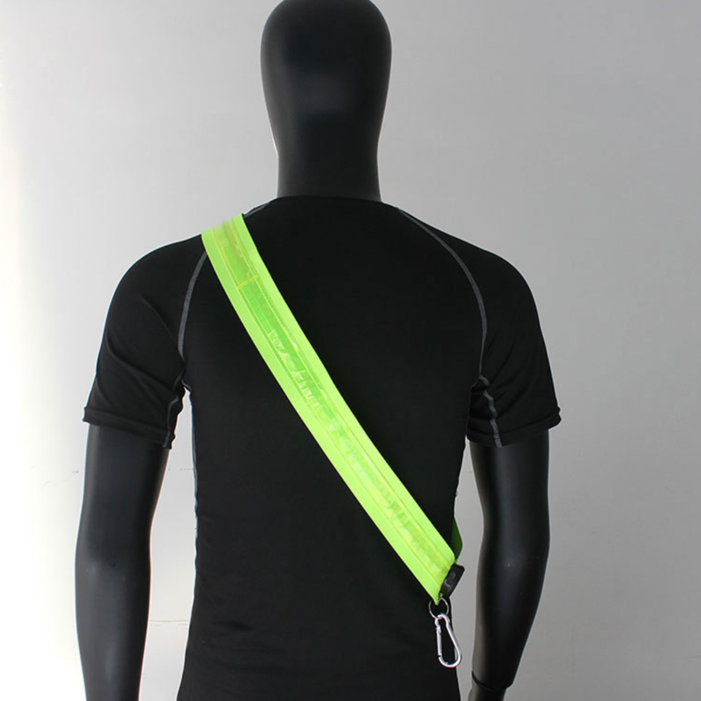 イルミネーションショルダーストラップ 充電式サイクリングLE - Running Gear Night のレビューと価格