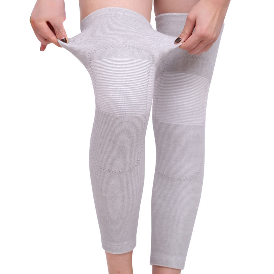 1 ペアロング冬暖かい膝パッド竹炭保護具女性用老人膝パッドサ - Running Gear In Winter のレビューと価格